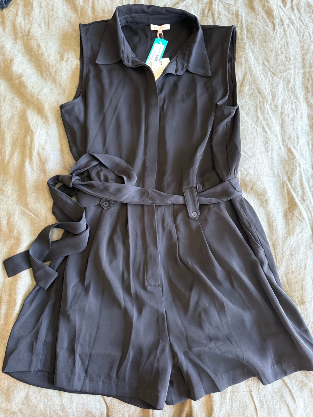 Sleeveless Black Collared Romper with Tie Waist